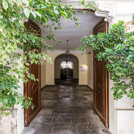 Elegante E Moderno Appartamento Al Politeama Palermo Exterior photo